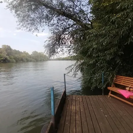 Boglarka Vendeghaz Апартаменты *
