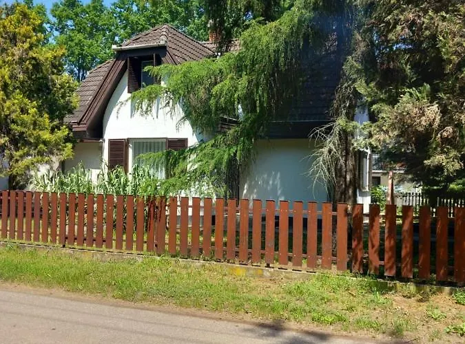 Boglarka Vendeghaz Apartmán