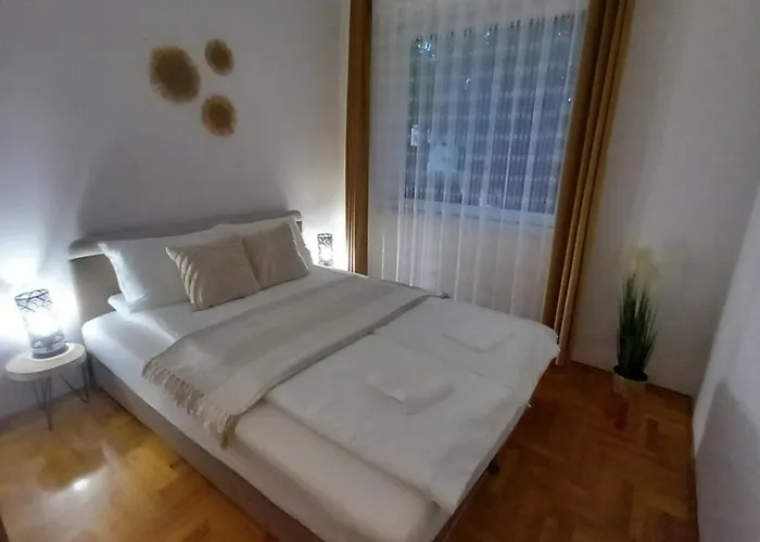 Boglárka Apartman *